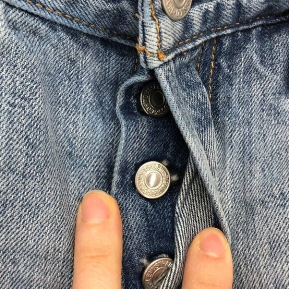 Levi’s 501 cutoff blue denim  shorts distressing - Picture 8 of 14